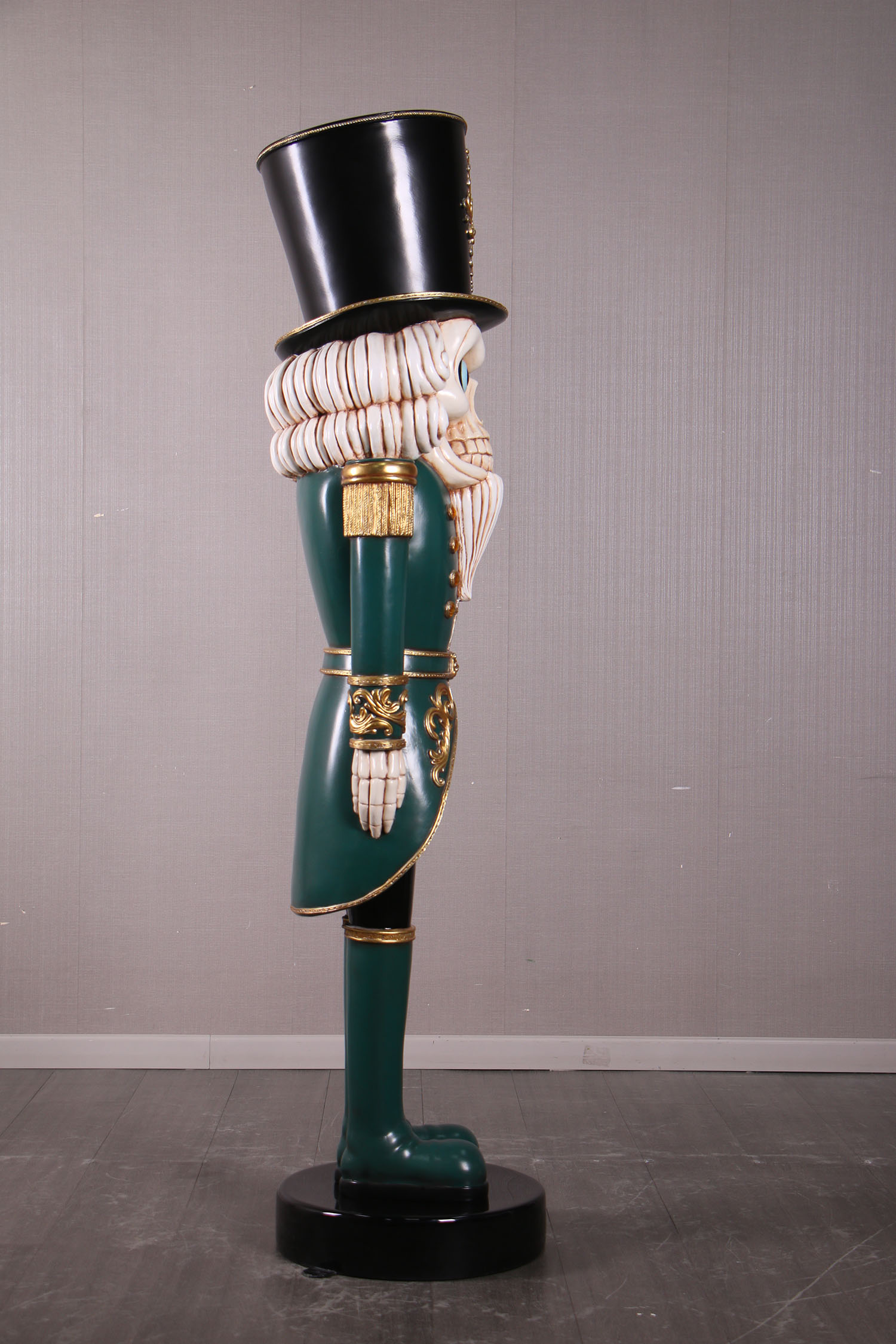 Natureworks Australia Scary Nutcracker - 250077-- side view