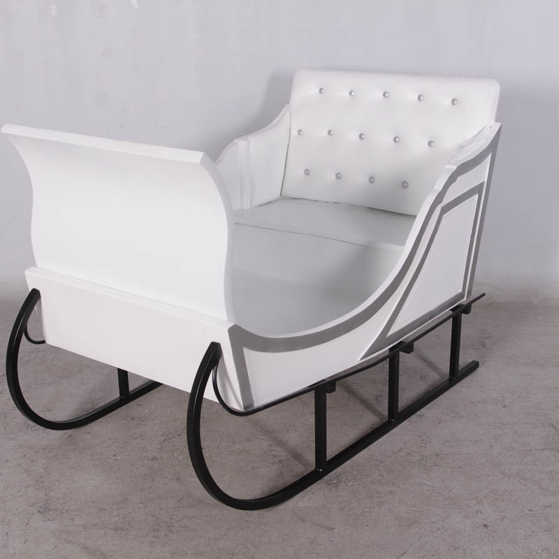 Natureworks Australia Christmas sleigh - Jumbo white- 110096W-angle view